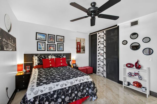 3716 Whitehall Drive 203, West Palm Beach, FL 33401