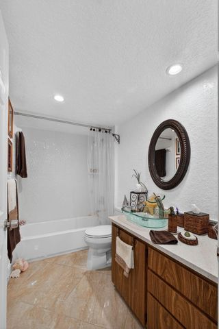 3716 Whitehall Drive 203, West Palm Beach, FL 33401