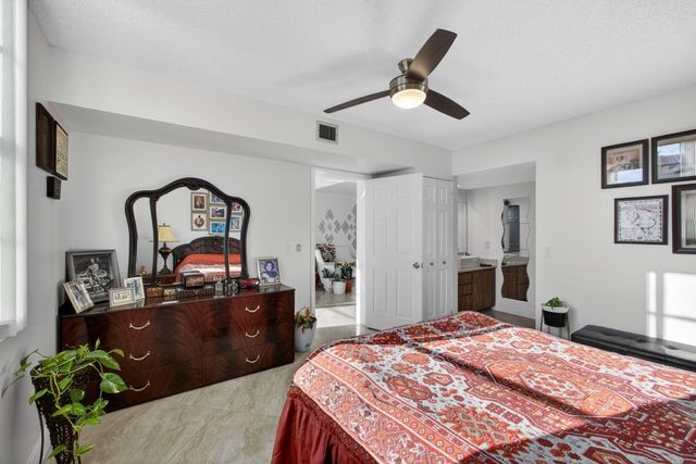 3716 Whitehall Drive 203, West Palm Beach, FL 33401