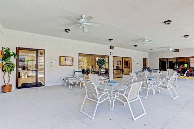 3716 Whitehall Drive 203, West Palm Beach, FL 33401