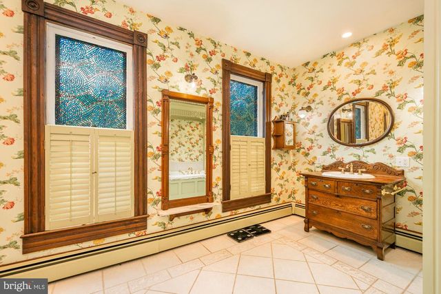 113 G ST, Mountain Lake Park, MD 21550