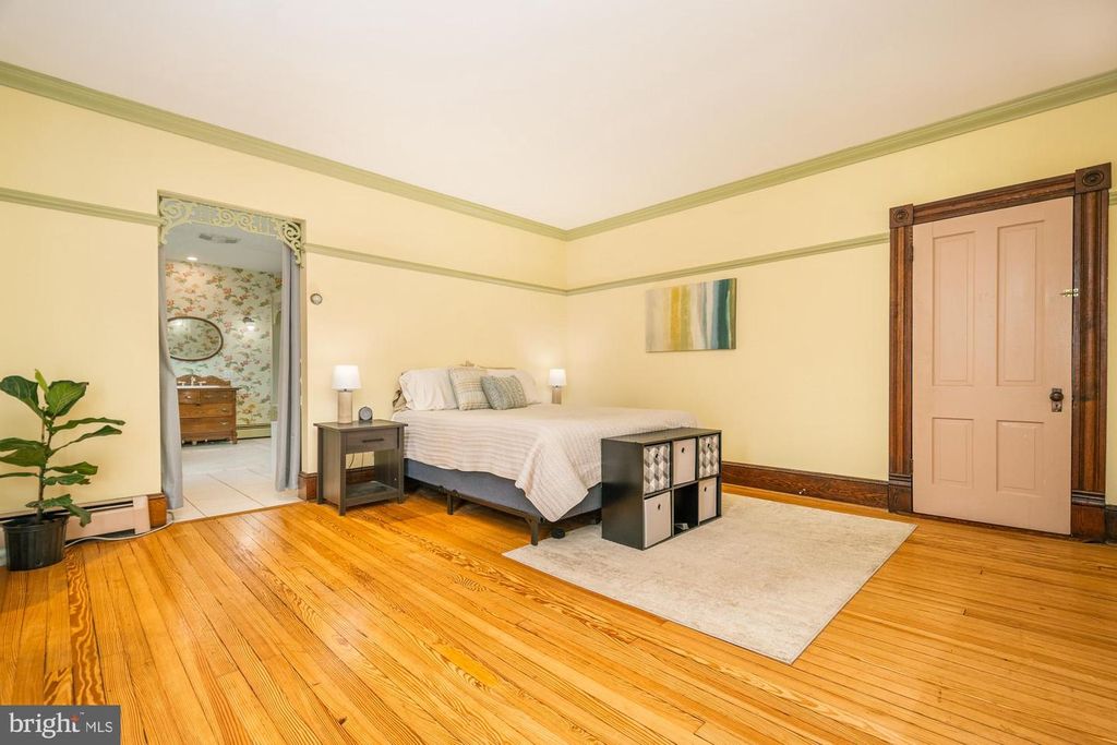 113 G ST, Mountain Lake Park, MD 21550