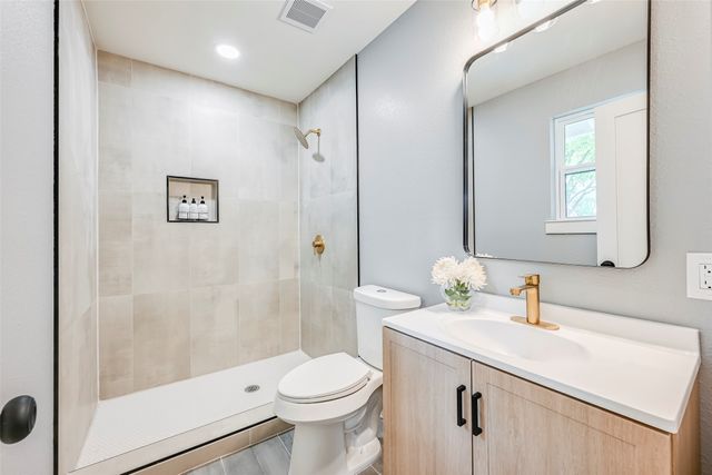 2729 Lockhart Avenue, Dallas, TX 75228