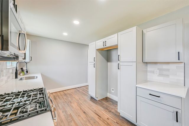 2729 Lockhart Avenue, Dallas, TX 75228