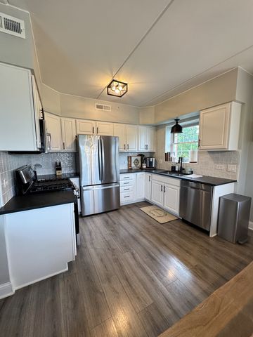 19806 Wolf Road 304, Mokena, IL 60448