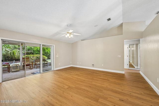 2 BIRDSEYE Place, Palm Coast, FL 32137