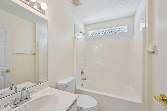 2 BIRDSEYE Place, Palm Coast, FL 32137