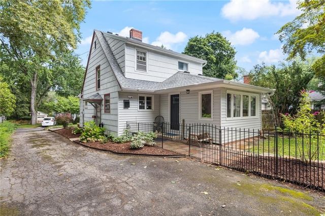 37 Hartfeld Drive, Brighton, NY 14625