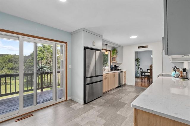 7236 20th Avenue, Eau Claire, WI 54703