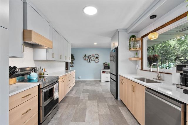 7236 20th Avenue, Eau Claire, WI 54703