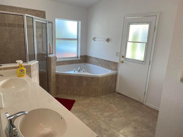 5425 Koblegard Road, Fort Pierce, FL 34951