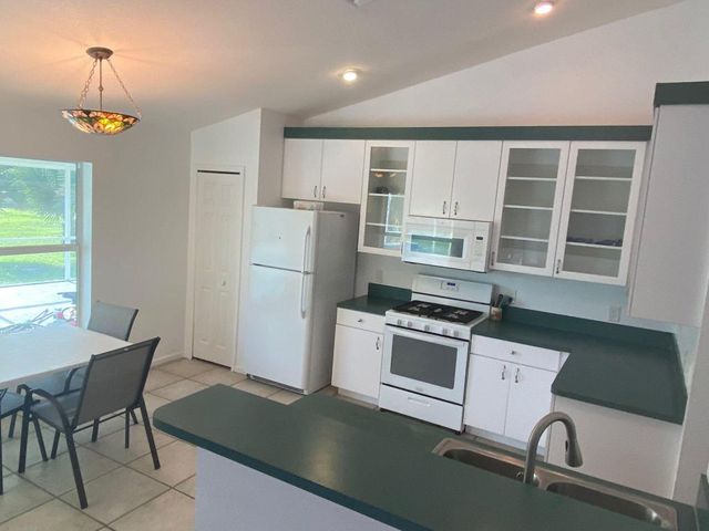 5425 Koblegard Road, Fort Pierce, FL 34951