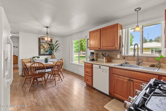 413 E 9th AVE, Post Falls, ID 83854