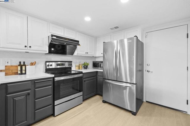 5311 Port Sailwood Dr, Newark, CA 94560