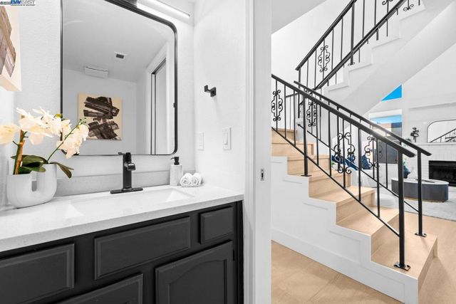 5311 Port Sailwood Dr, Newark, CA 94560