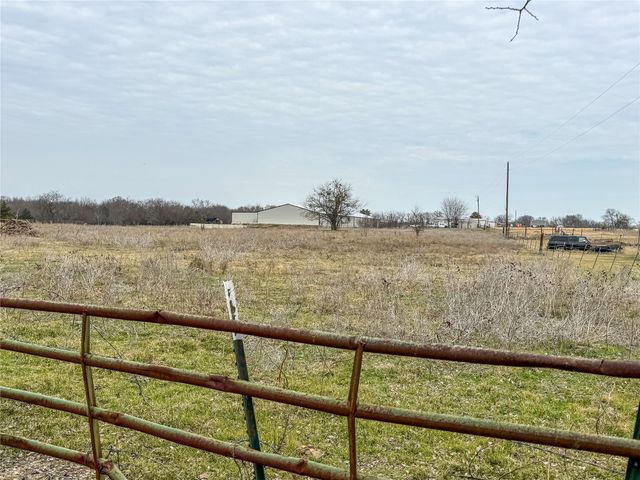 000 County Road 3403, Lone Oak, TX 75453