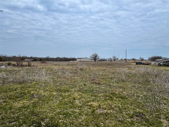 000 County Road 3403, Lone Oak, TX 75453