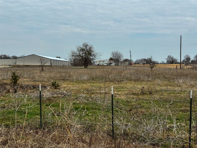 000 County Road 3403, Lone Oak, TX 75453