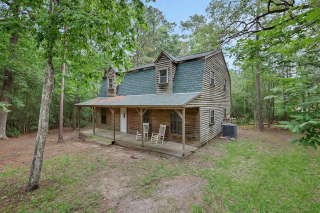 14 N Fairway Loop, Coldspring, TX 77331