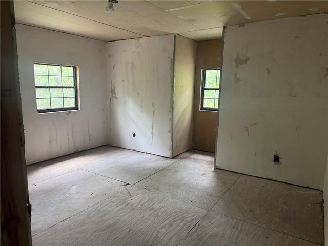 14 N Fairway Loop, Coldspring, TX 77331