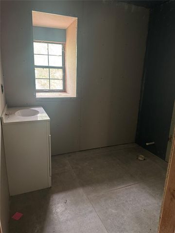 14 N Fairway Loop, Coldspring, TX 77331