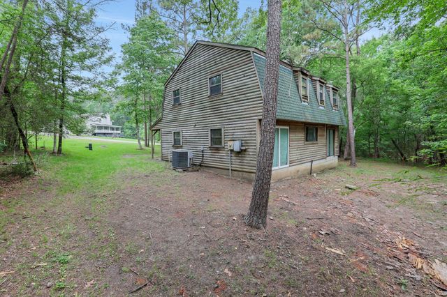 14 N Fairway Loop, Coldspring, TX 77331