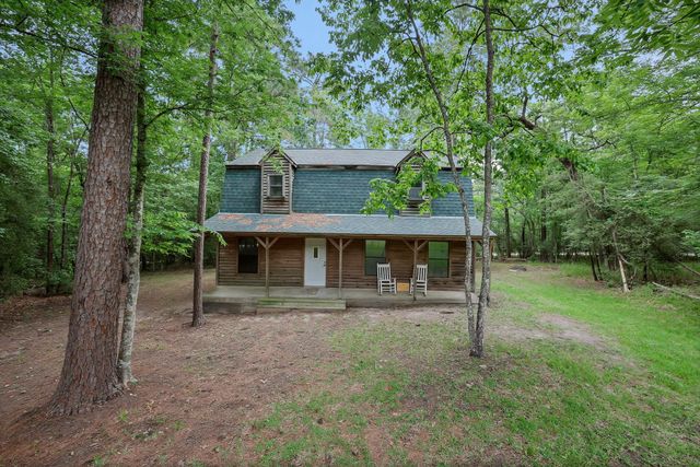 14 N Fairway Loop, Coldspring, TX 77331