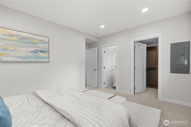 62 165th Avenue SE, Bellevue, WA 98008