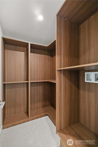 62 165th Avenue SE, Bellevue, WA 98008