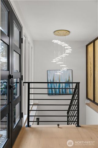 62 165th Avenue SE, Bellevue, WA 98008