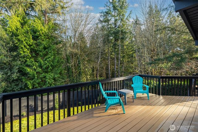 62 165th Avenue SE, Bellevue, WA 98008