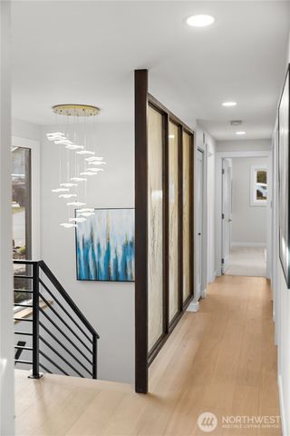 62 165th Avenue SE, Bellevue, WA 98008