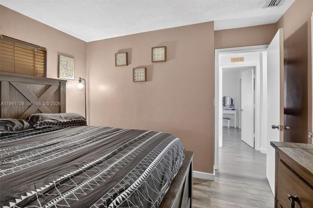 5404 NW 27th Way, Tamarac, FL 33309