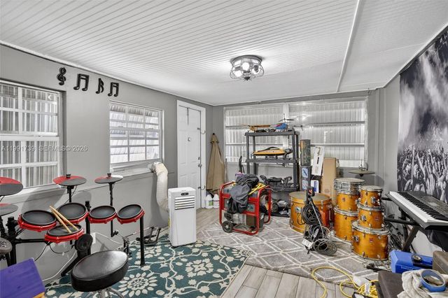 5404 NW 27th Way, Tamarac, FL 33309