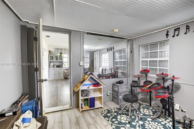 5404 NW 27th Way, Tamarac, FL 33309