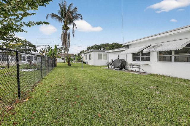 5404 NW 27th Way, Tamarac, FL 33309