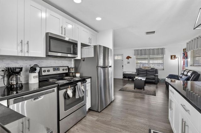 5404 NW 27th Way, Tamarac, FL 33309