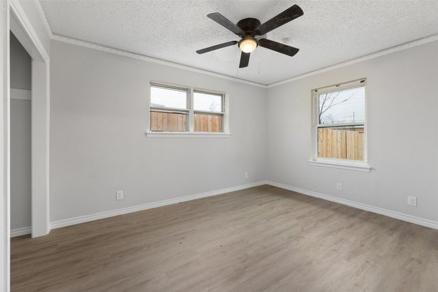 5920 Walraven Circle, Fort Worth, TX 76133