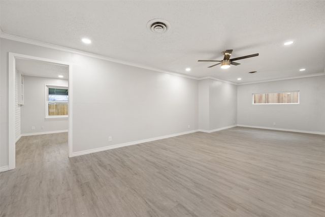 5920 Walraven Circle, Fort Worth, TX 76133