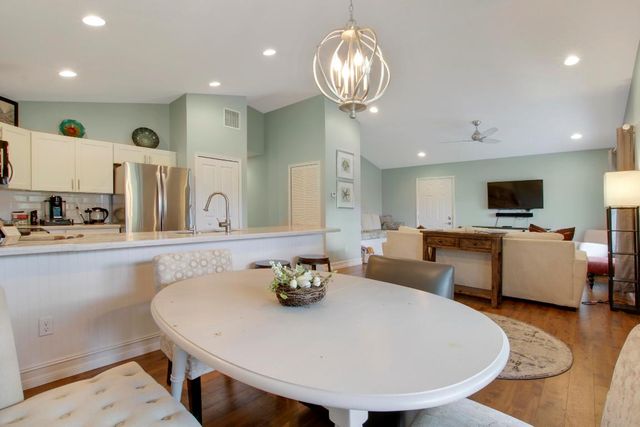 9155 SE Athena Street, Hobe Sound, FL 33455