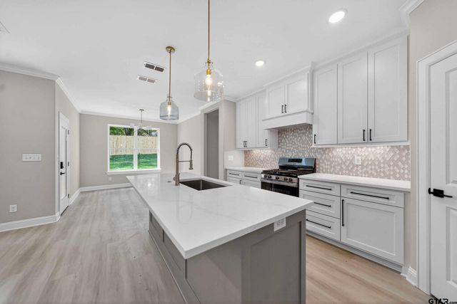 3049 Guinn Farms Rd, Tyler, TX 75707