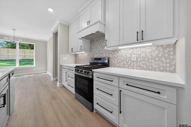 3049 Guinn Farms Rd, Tyler, TX 75707