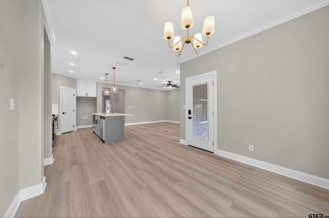 3049 Guinn Farms Rd, Tyler, TX 75707