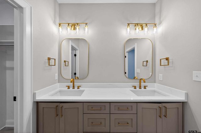 3049 Guinn Farms Rd, Tyler, TX 75707