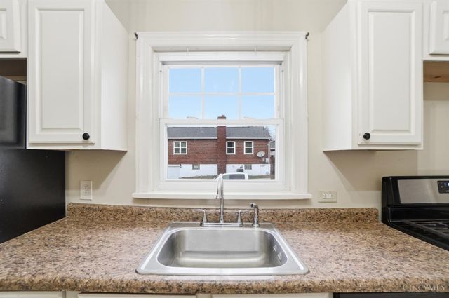 5256 Warren Avenue, Norwood, OH 45212