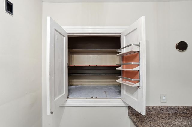 5256 Warren Avenue, Norwood, OH 45212