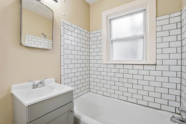 5256 Warren Avenue, Norwood, OH 45212