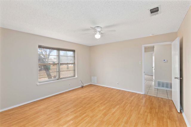 499 Oakwood Drive, Eastland, TX 76448