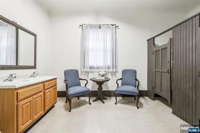 375 Fairmount Avenue, Jersey City, NJ 07306