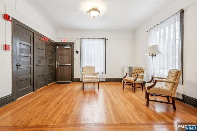 375 Fairmount Avenue, Jersey City, NJ 07306